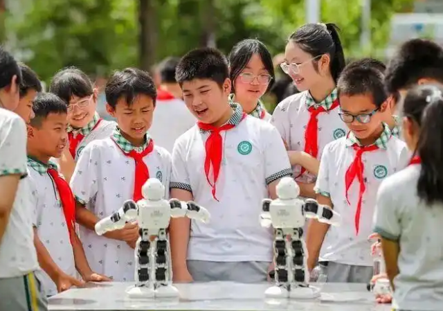 教育之间的有机联合特别是要充分发挥家长教育的基础性效果 教育之间的有机联合特别是要充分发挥家长教育的基础性效果